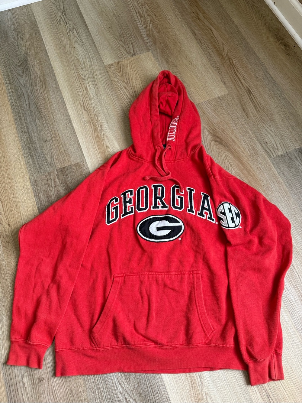 Blue 84 Red Georgia Bulldogs SEC Pullover Hoodie